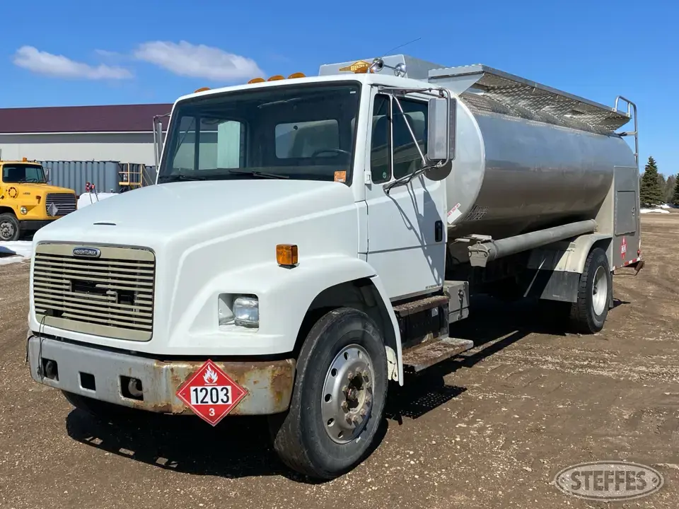 1997 Freightliner Fuel-Lube Truck