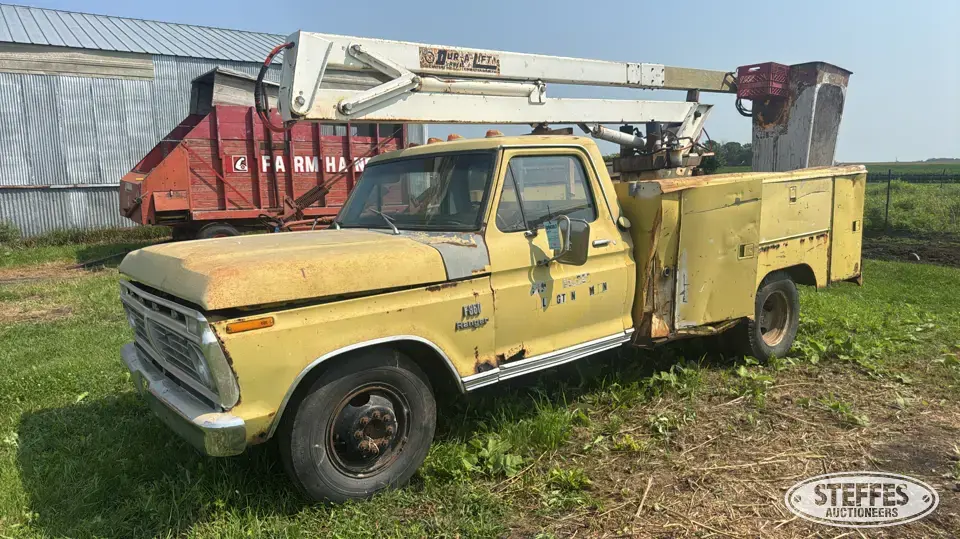 1974 Ford F-350 Ranger Bucket Truck