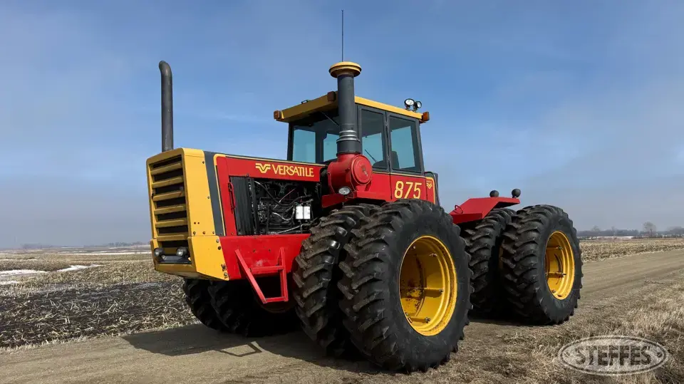 1983 Versatile 875 4WD Tractor