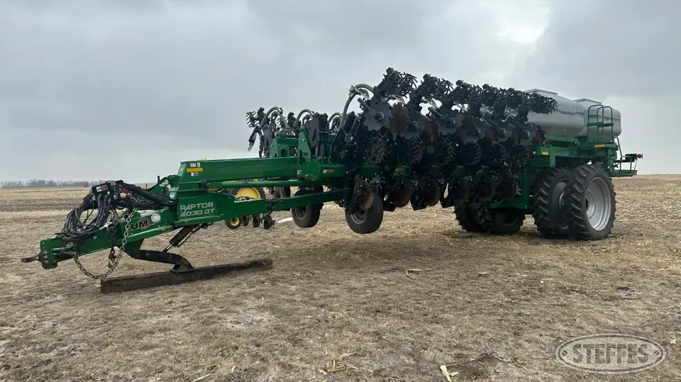 2022 Unverferth Raptor 2030DT Strip Tillage