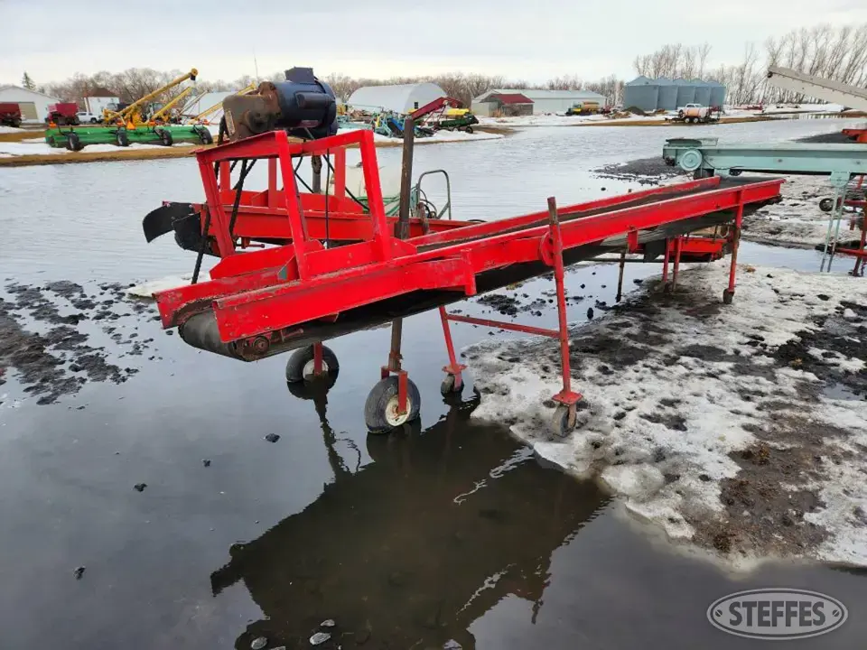 Potato conveyor