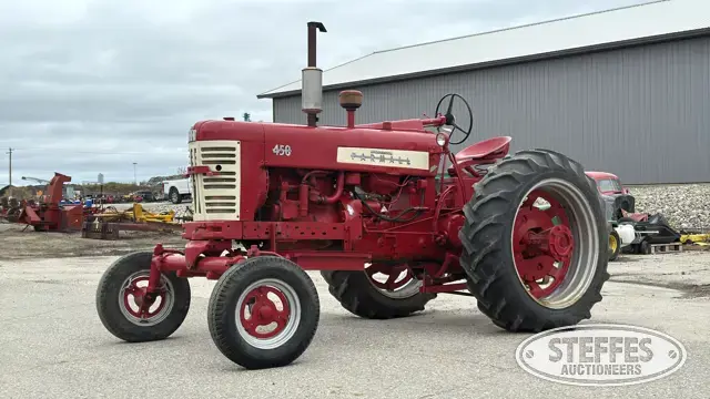 1957 IH McCormick Farmall 450