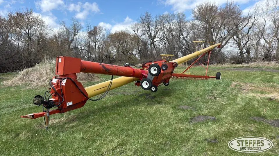 2006 Westfield MK130-81 Plus Swing Hopper Auger