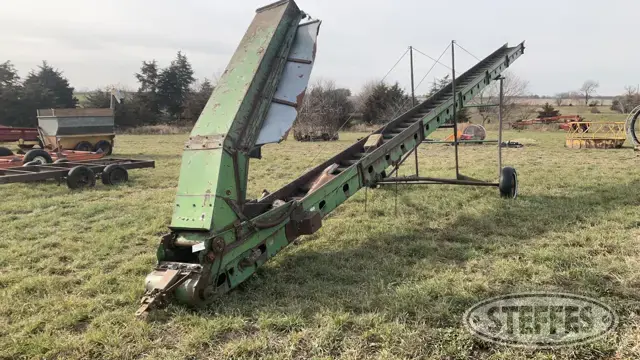John Deere 350