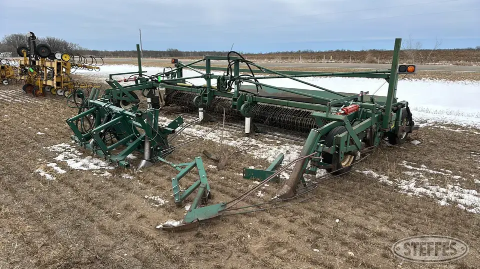 2002 Pickett One Step 8030-2-B-E Edible Bean Windrower