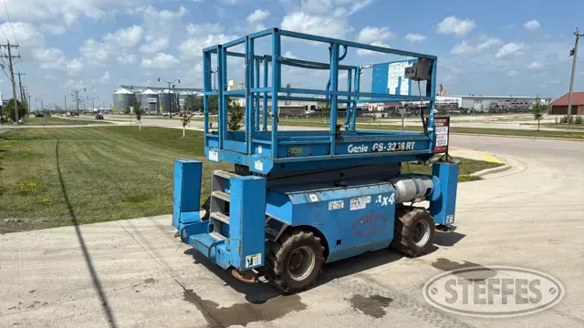 2001 Genie GS-3268RT