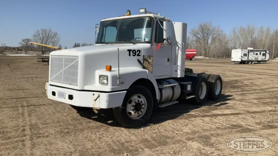 1995 Volvo WG64T Conventional Truck without Sleeper
