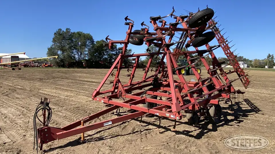 1991 Case IH 4600 Field Cultivator