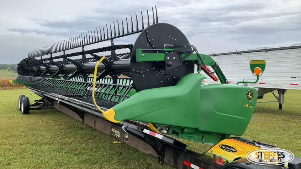 2016 John Deere 635FD Draper Head