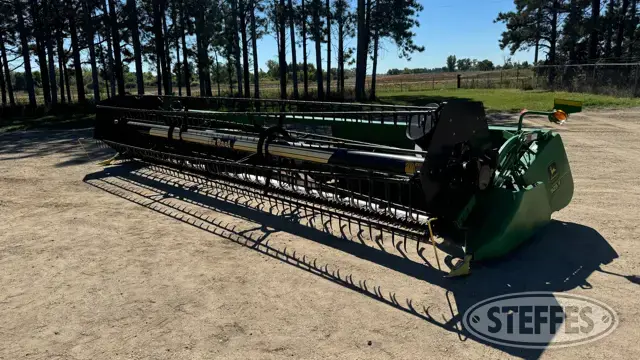 2001 John Deere 925F