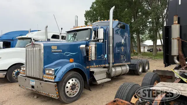 2005 Kenworth W900L