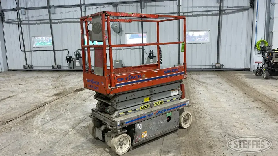 2003 SkyJack SJ3219 Scissor Lift