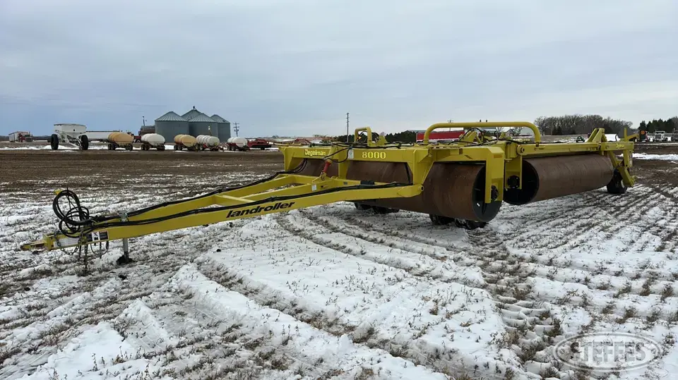 2014 Degelman LR8064 Land Roller