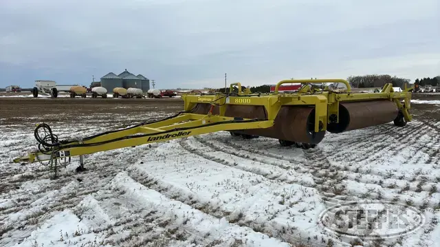 2014 Degelman LR8064