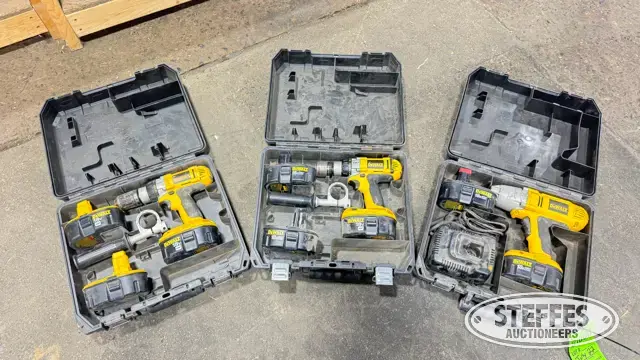 Various DeWalt cordless tools