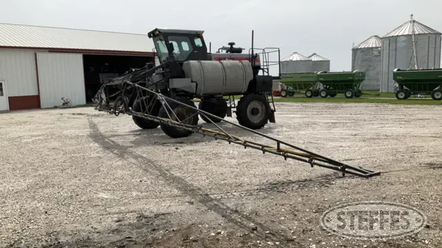 1994 Hagie 284