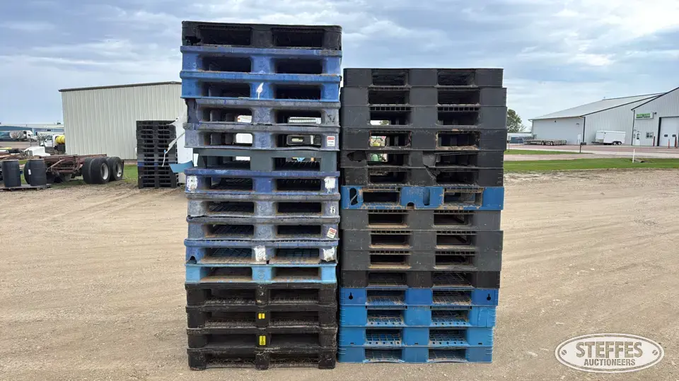 (30) Plastic pallets General Business Support Item