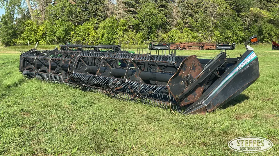 2000 MacDon 972 Draper Head