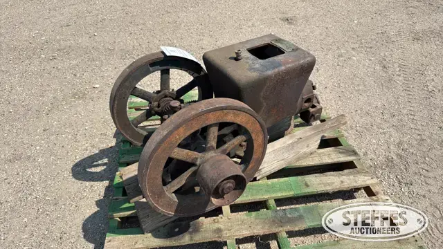 Stationary engine