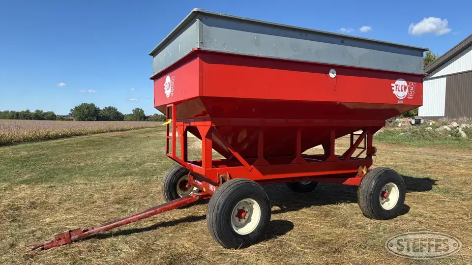 E-Z Flow gravity wagon Gravity Box