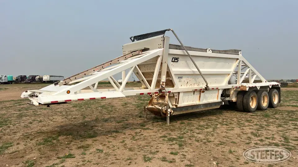 2013 Manac Specialty Trailer