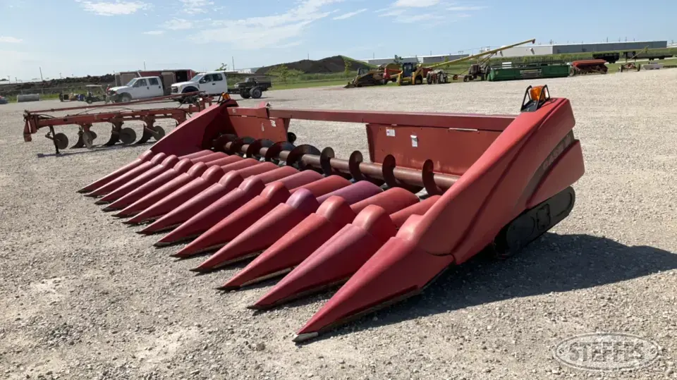 2005 Case IH 2412 Corn Head