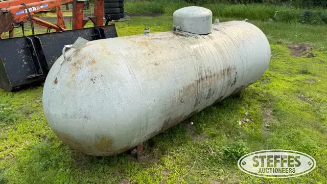 Pioneer 500 gal. LP tank