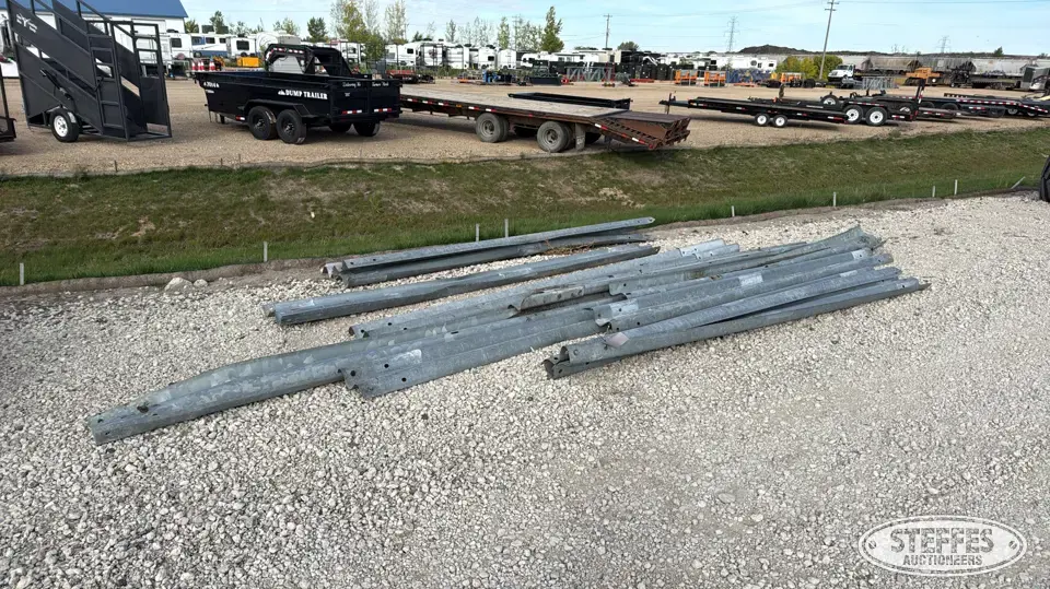 Guard rail sections Farm Support Item