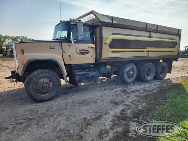 1979 Ford 9000 Louisville