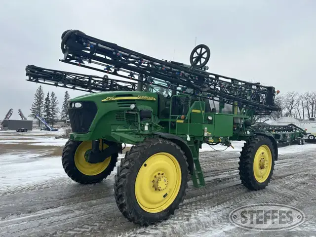 2005 John Deere 4720