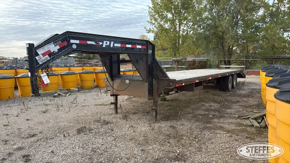 2014 PJ Flatbed Trailer