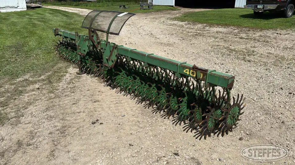 John Deere 400 Rotary Hoe