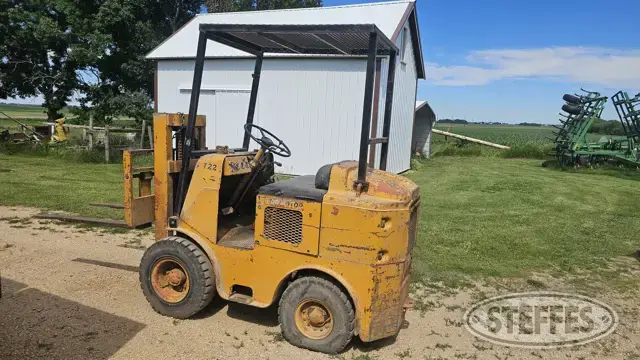 Towmotor