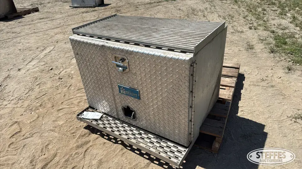 Merritt storage box Truck-Trailer Part