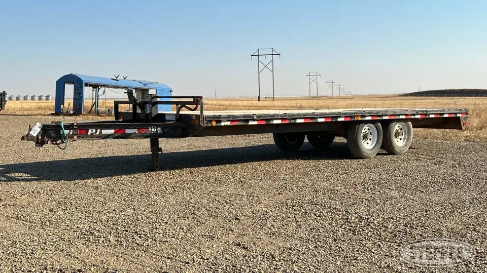 2018 PJ F8222 Flatbed Trailer