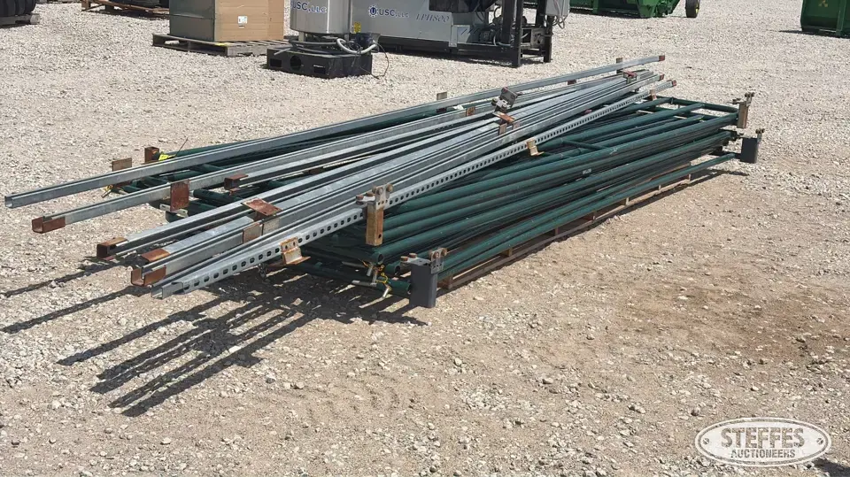 (8) Priefert RG14 Livestock Handling