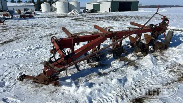International 710