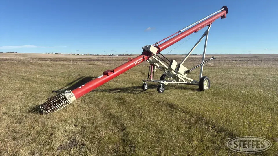 Buhler Farm King 1036 Straight Auger