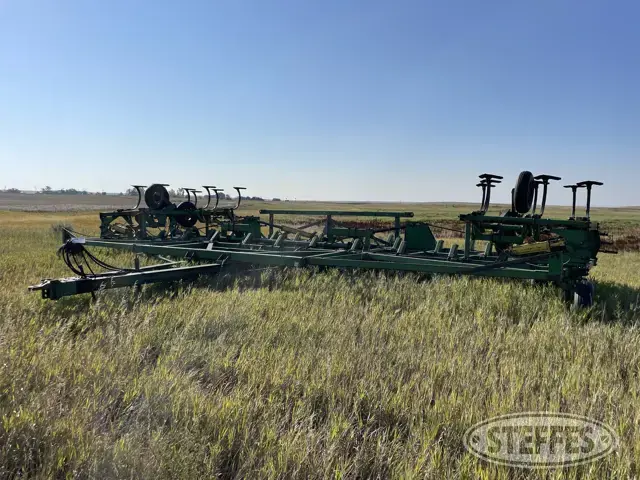 John Deere 1650