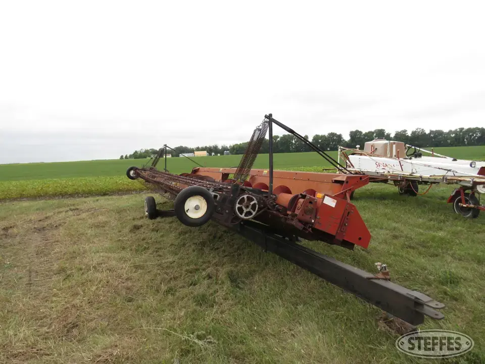 1981 International 810 Pickup Head