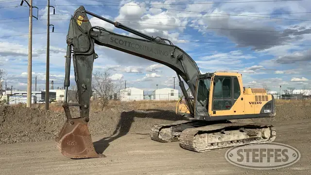 2006 Volvo EC210B LC