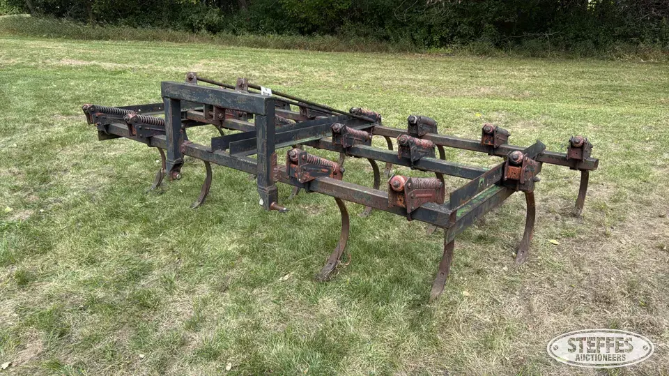 Shop-built field cultivator Category 0-1 Attachment