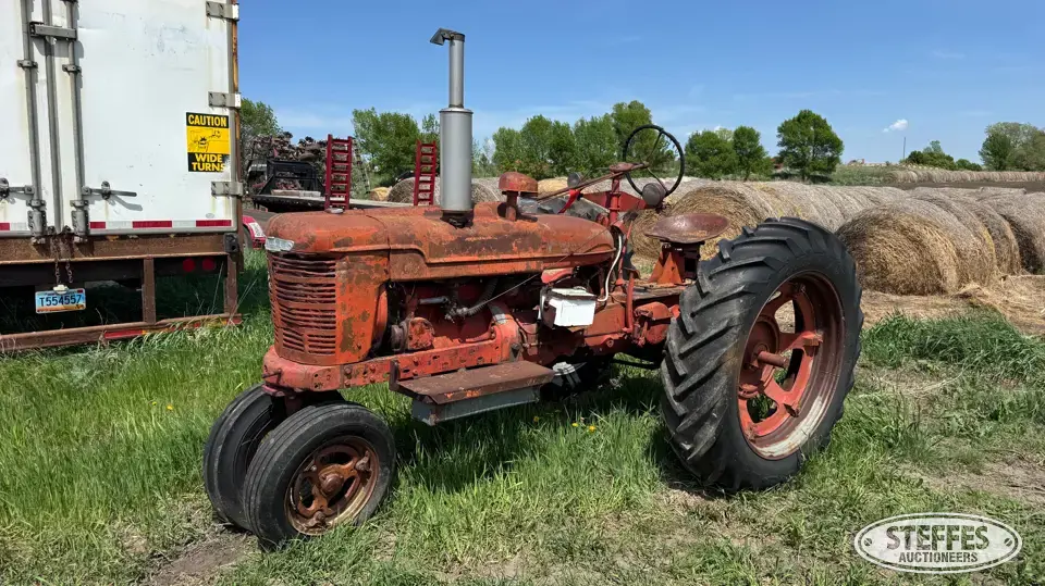 1947 Farmall H Collectible Tractor