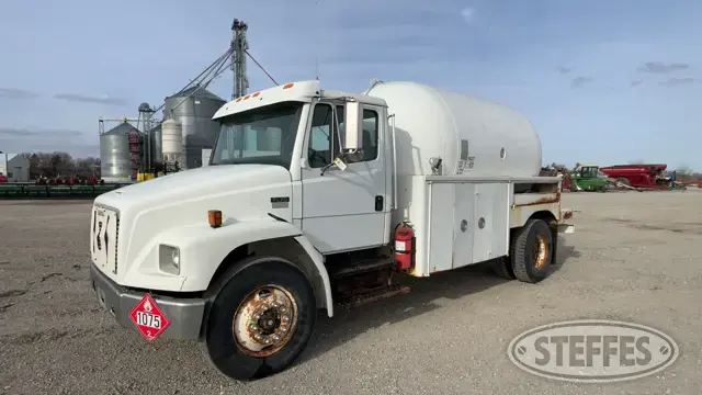 1995 Freightliner FL70