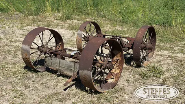 (2) Axles