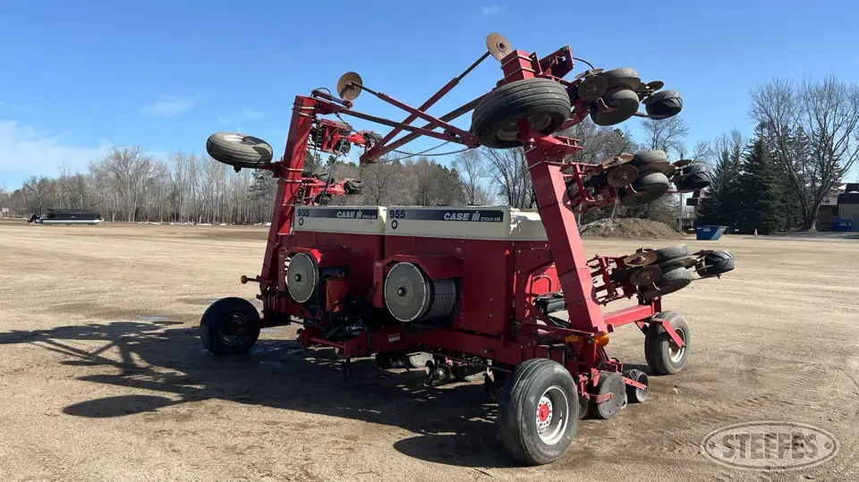 Case IH 955 Cyclo Air 12 or More Row Planter