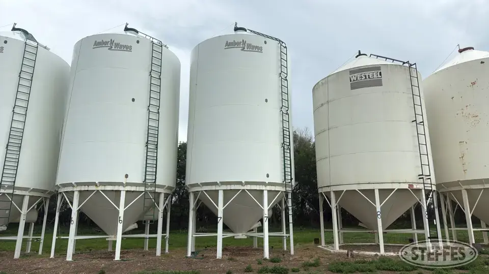 2012 Amber Waves Hopper Bin