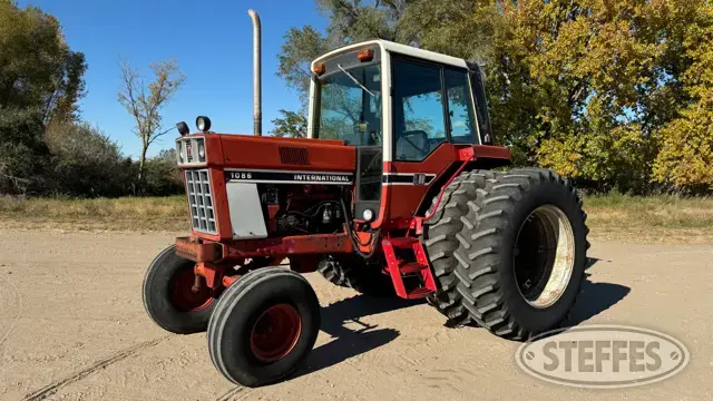1976 International 1086