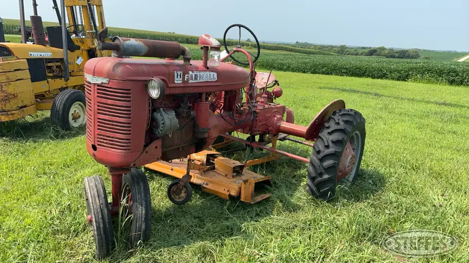 1946 Farmall B 2WD Tractor