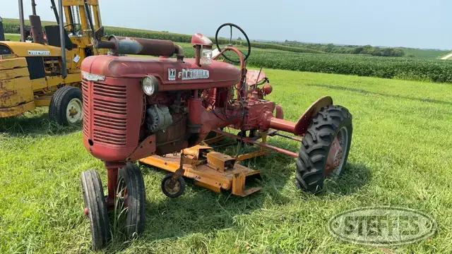 1946 Farmall B